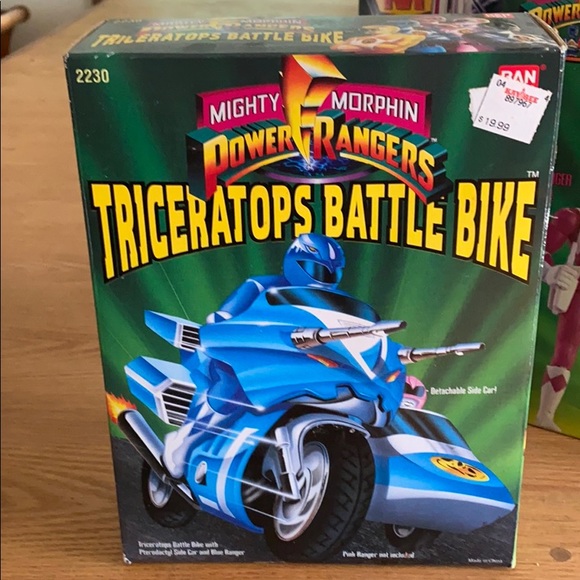Power Ranger Triceratops Battle Bike - Picture 1 of 8